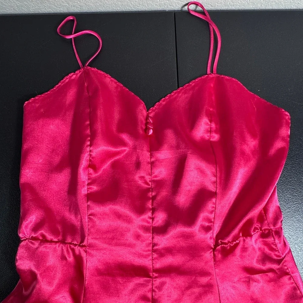 Sedu Vintage Hot Pink Satin Teddy Romper Scalloped Trim Snap Gusset USA Small - Picture 3 of 8